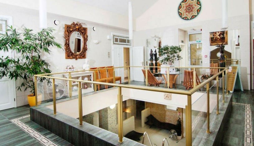 KARLSBAD GRANDE MADONNA (Aura Palace) Karlovy Vary